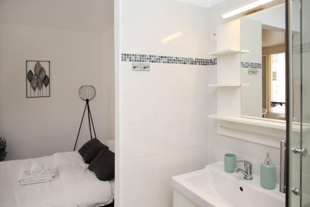 Avec Bureau Proche Montmartre - P2 - Flat-guest Apartment Paris